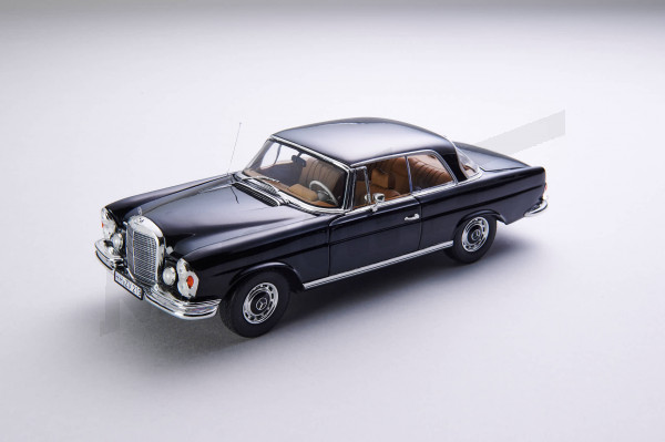 M 02 043 - M.B. 280SE Coupe black 1969 W111 1:18 Norev