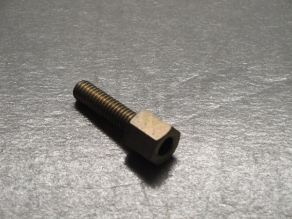 C 08 362 - Adjusting screw on bearing pedestal