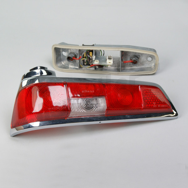 Mercedes Benz MB W110 REAR TAIL BACK LIGHT LAMP LEFT RIGHT