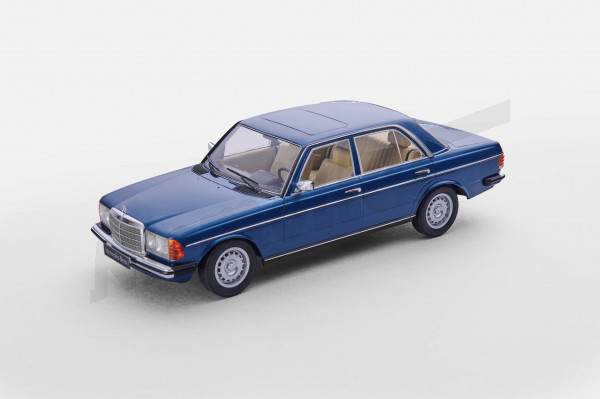 M 02 049 - M.B. 280E Limousine 1975 blau metallic W123, 1:18 KK-Scale