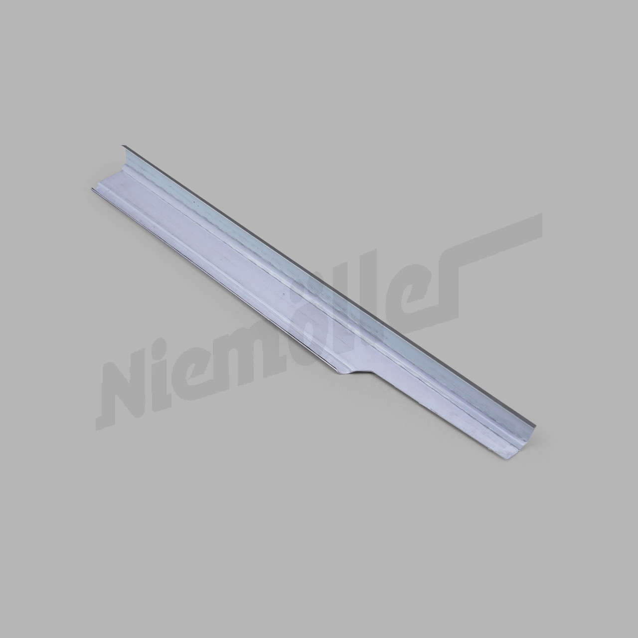 A 68 042 - Toegangsrail voor achterdeur links W136, 170S, 170Sb, 170DS, 170S-D, 170S-V, 220 W187 Saloon