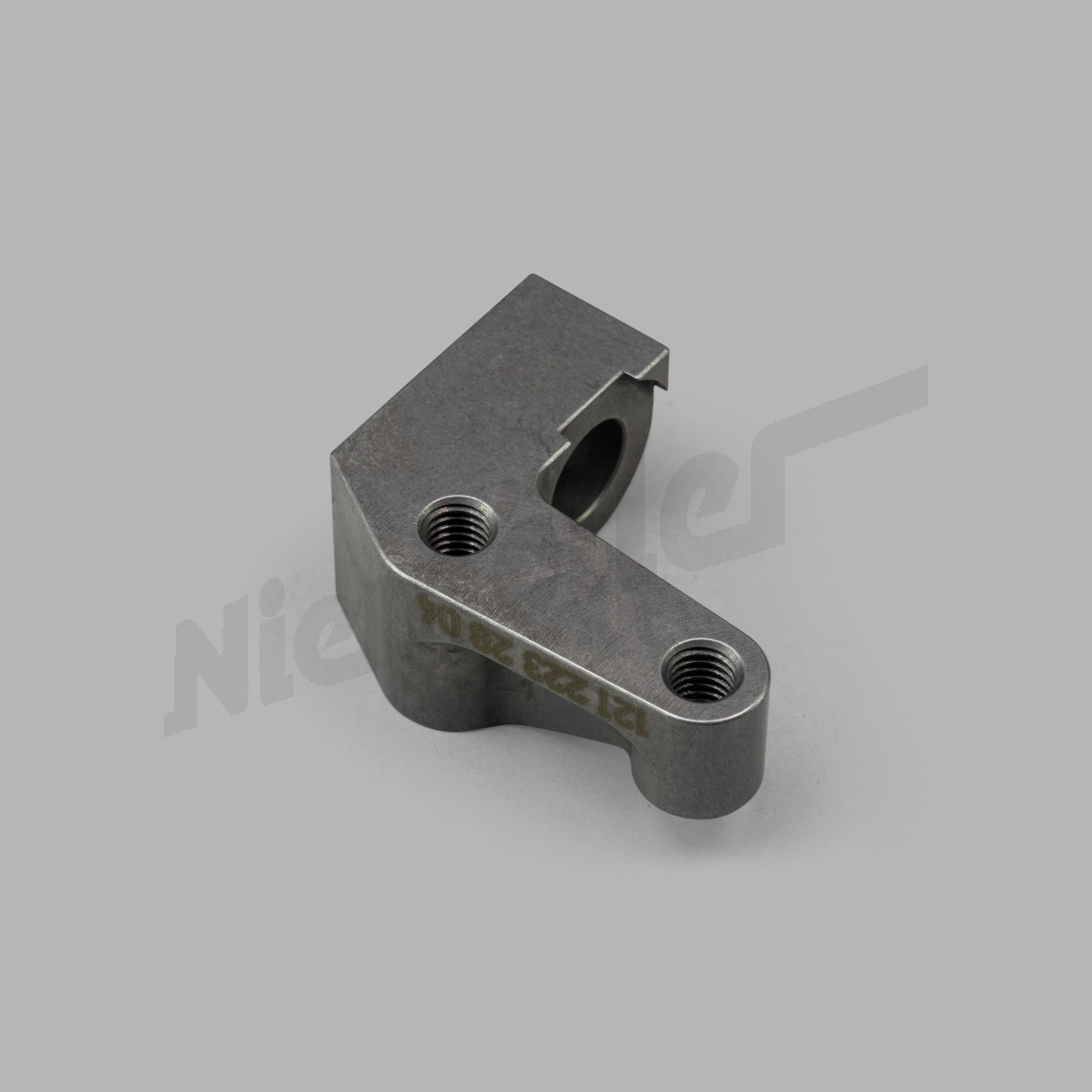 C 22 057 - Supporto motore posteriore destro