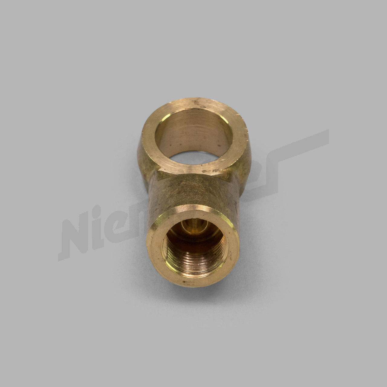 C 42 377 - Manchon annulaire à la sortie