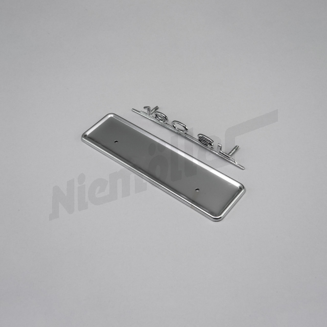 C 68 078b - Maskownica radia z tabliczką znamionową na panelu przełączników 190SL