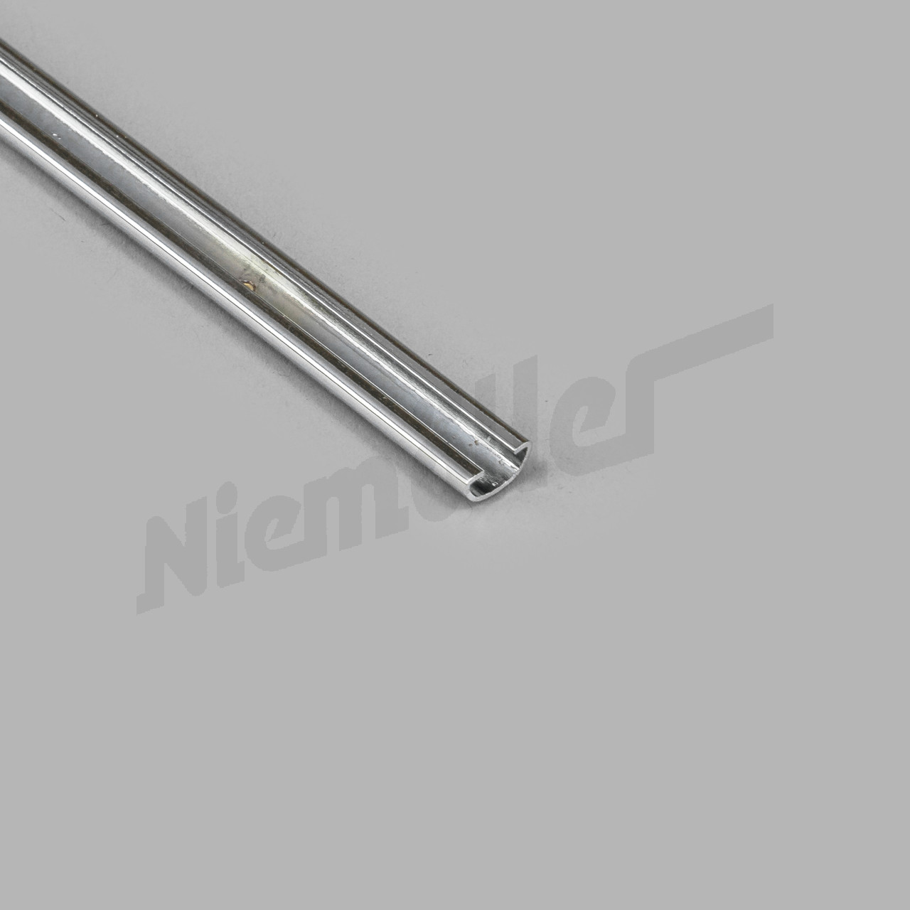 C 68 111 - Pręt dekoracyjny po prawej stronie na poprzeczce