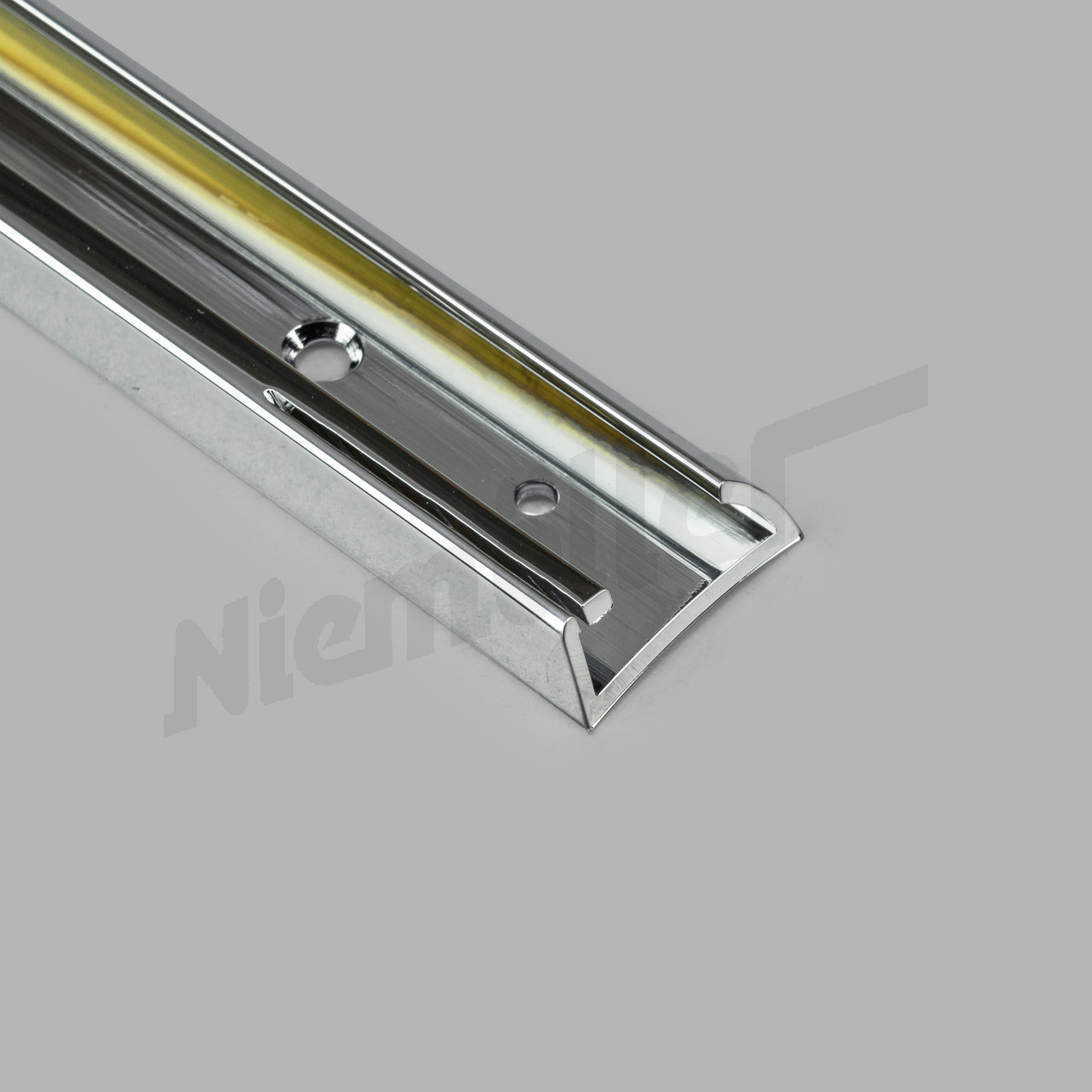 C 72 246b - Szyna uszczelniająca prawa przednia chromowana