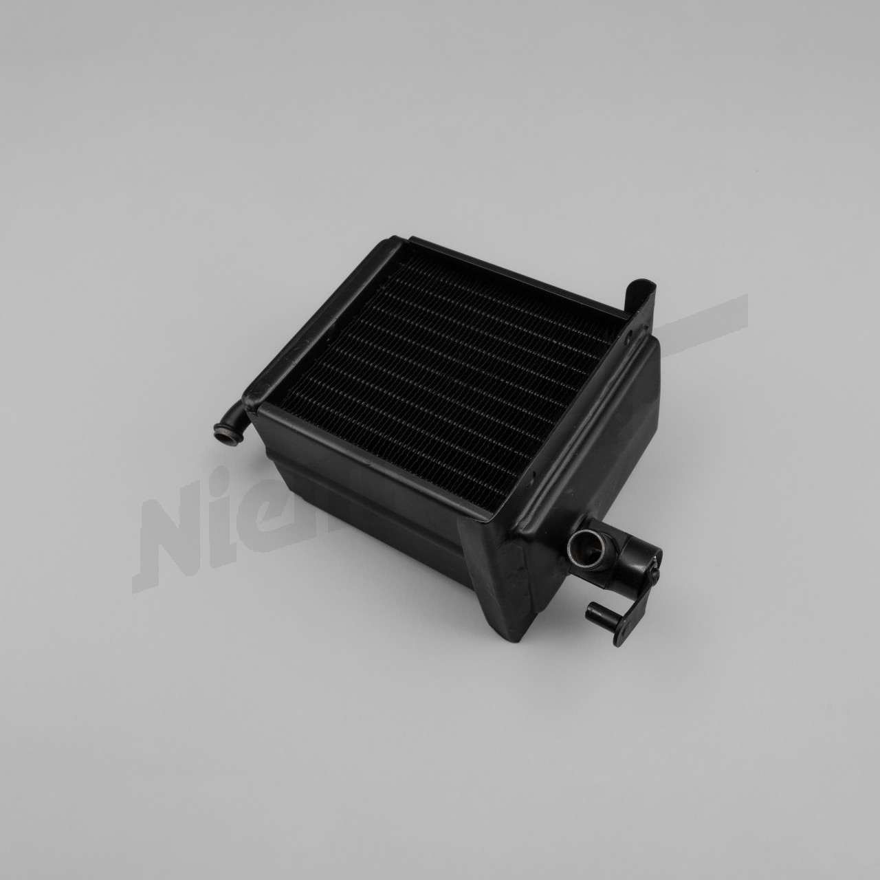 C 83 010j - Lewy wymiennik ciepła Reprodukcja Bez wymiany