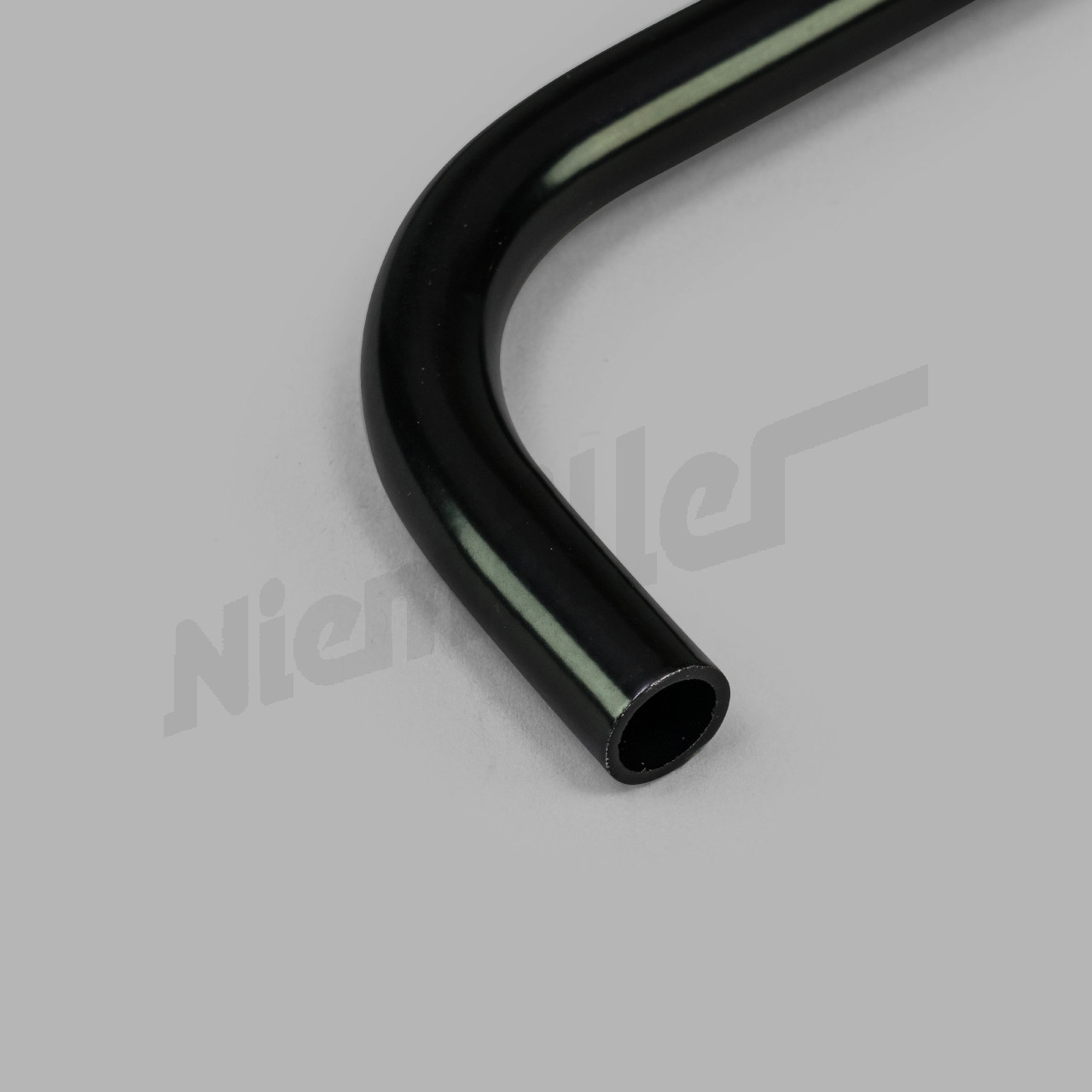 C 83 076b - Conduite d'écoulement 190SL