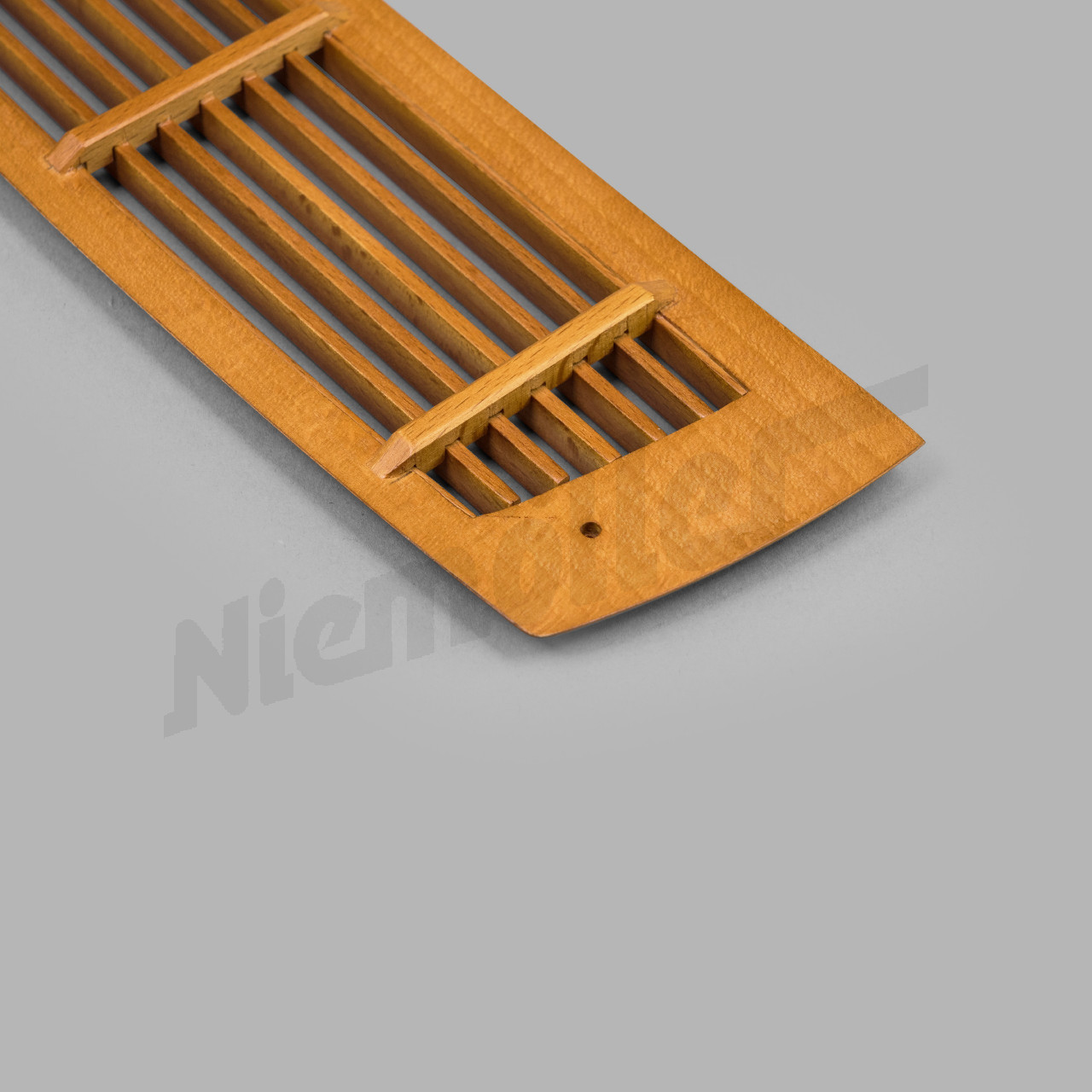 D 68 456 - Abdeckung für Lautsprecher