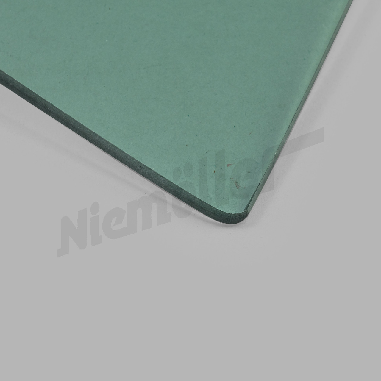 D 79 014a - Glasscheibe für Heckfenster, Sekurit grün