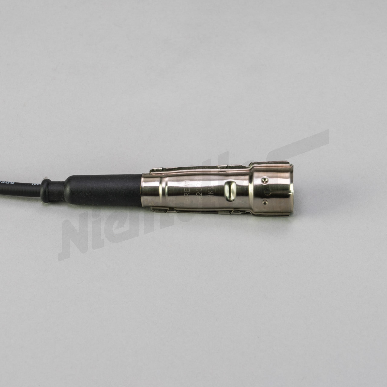 F 15 010 - Bougiekabelset M117/M 100 (opschroefbaar) Lengten over alles: 3x 830mm 2x 900mm 3x 940mm Bobine = 760mm