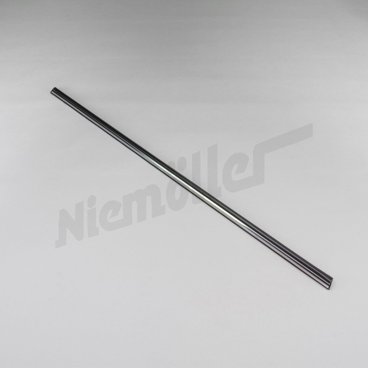 F 73 136 - Trimstang achterdeur rechts