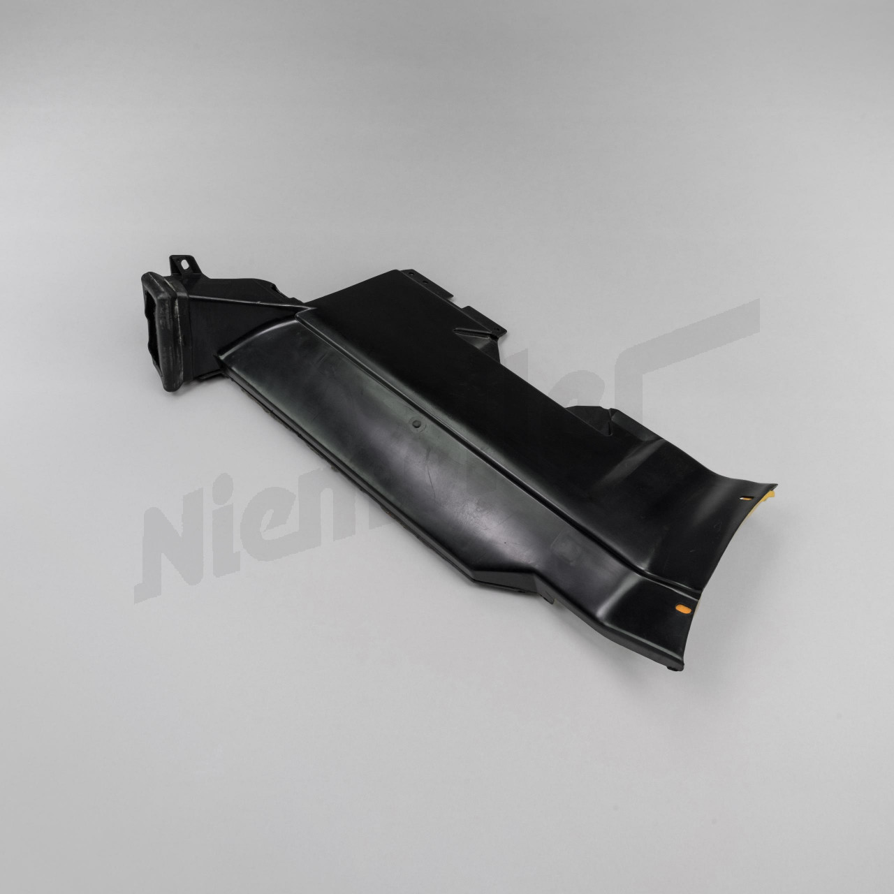 F 83 293 - Air duct right