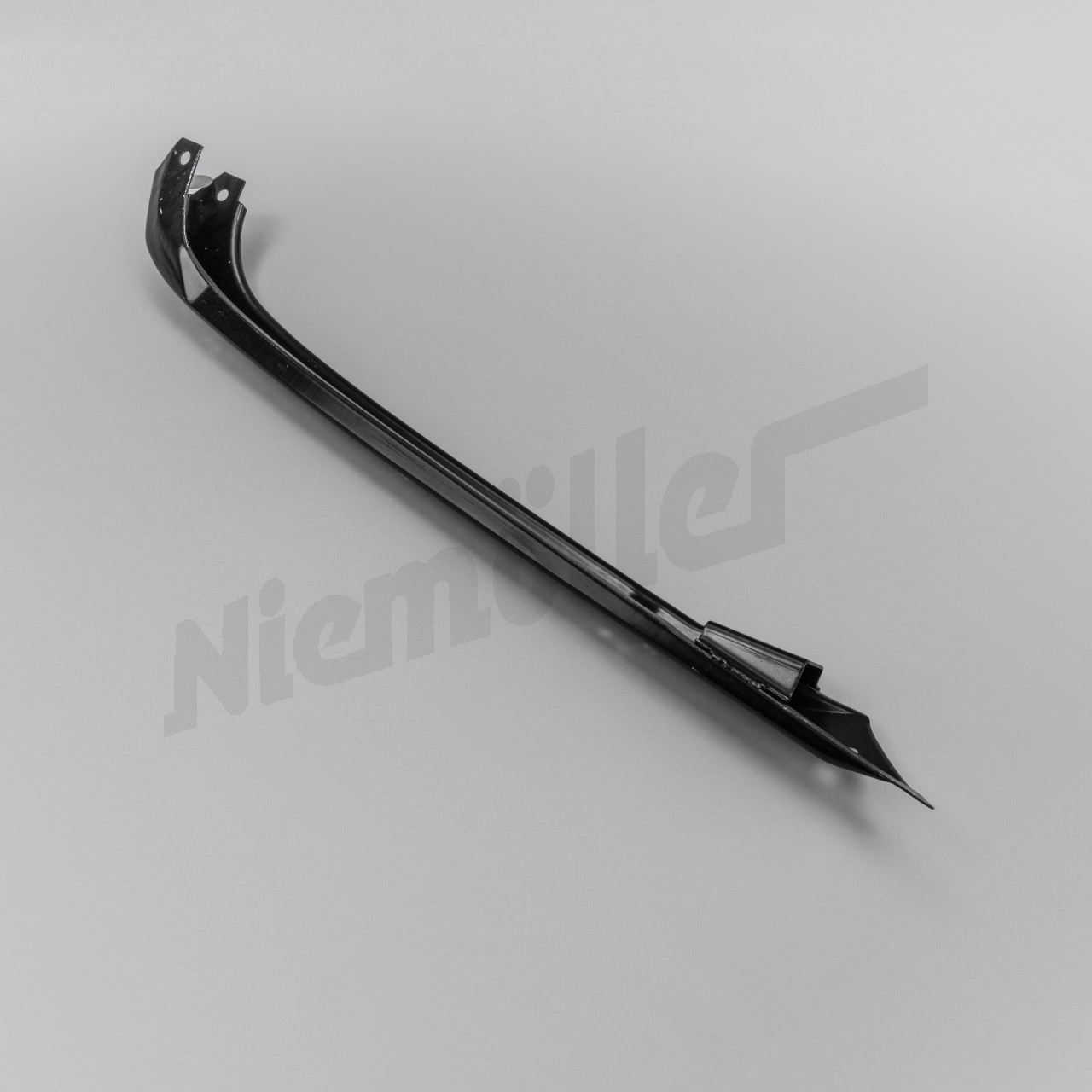 F 88 493 - Endurecedor derecho