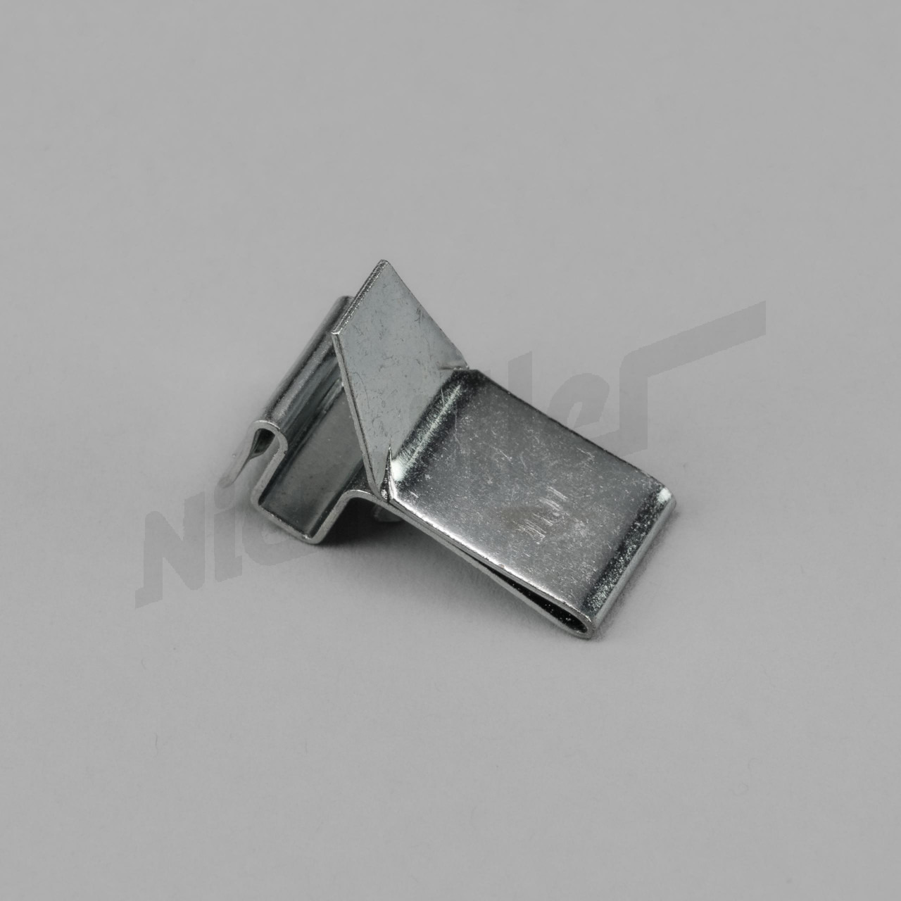 G 69 338 - Zacisk do osłony tylnego słupka
