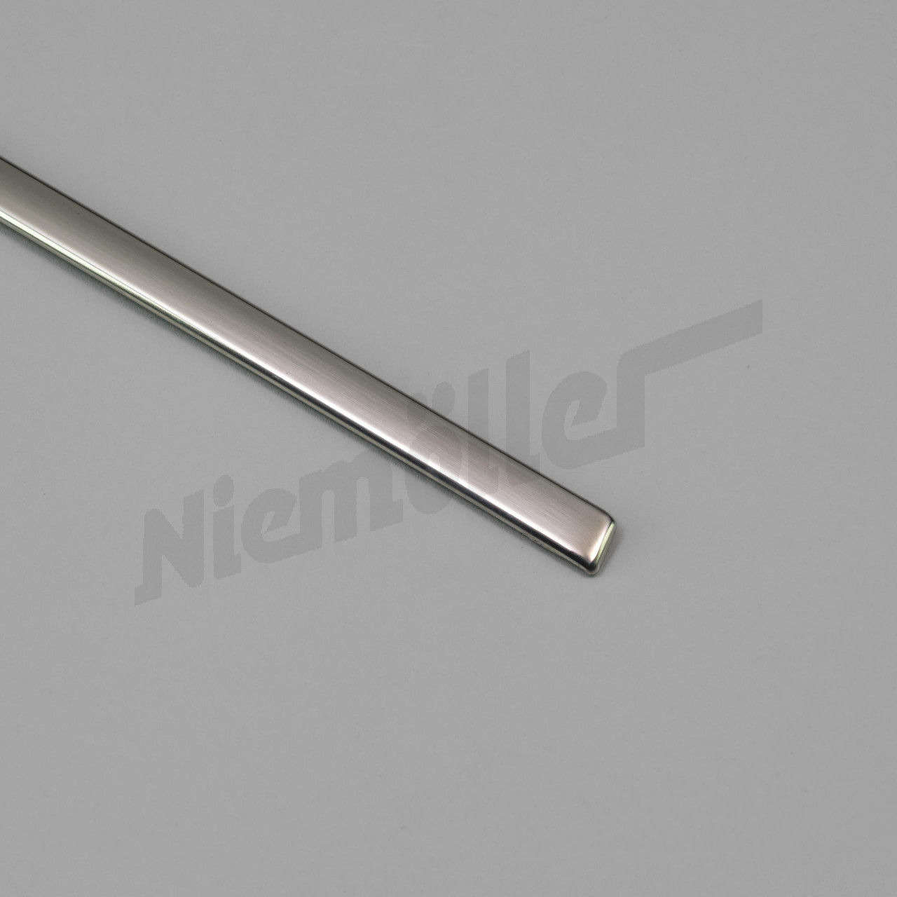 G 69 409a - Decorative stick left