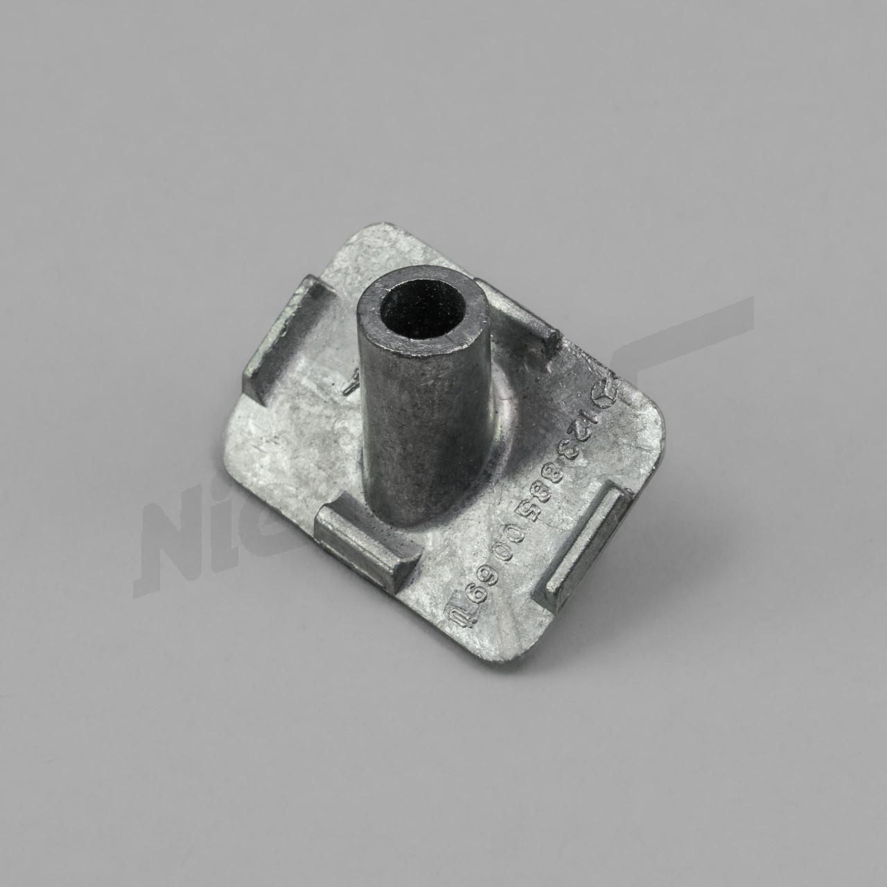 G 88 037 - intermediate piece
