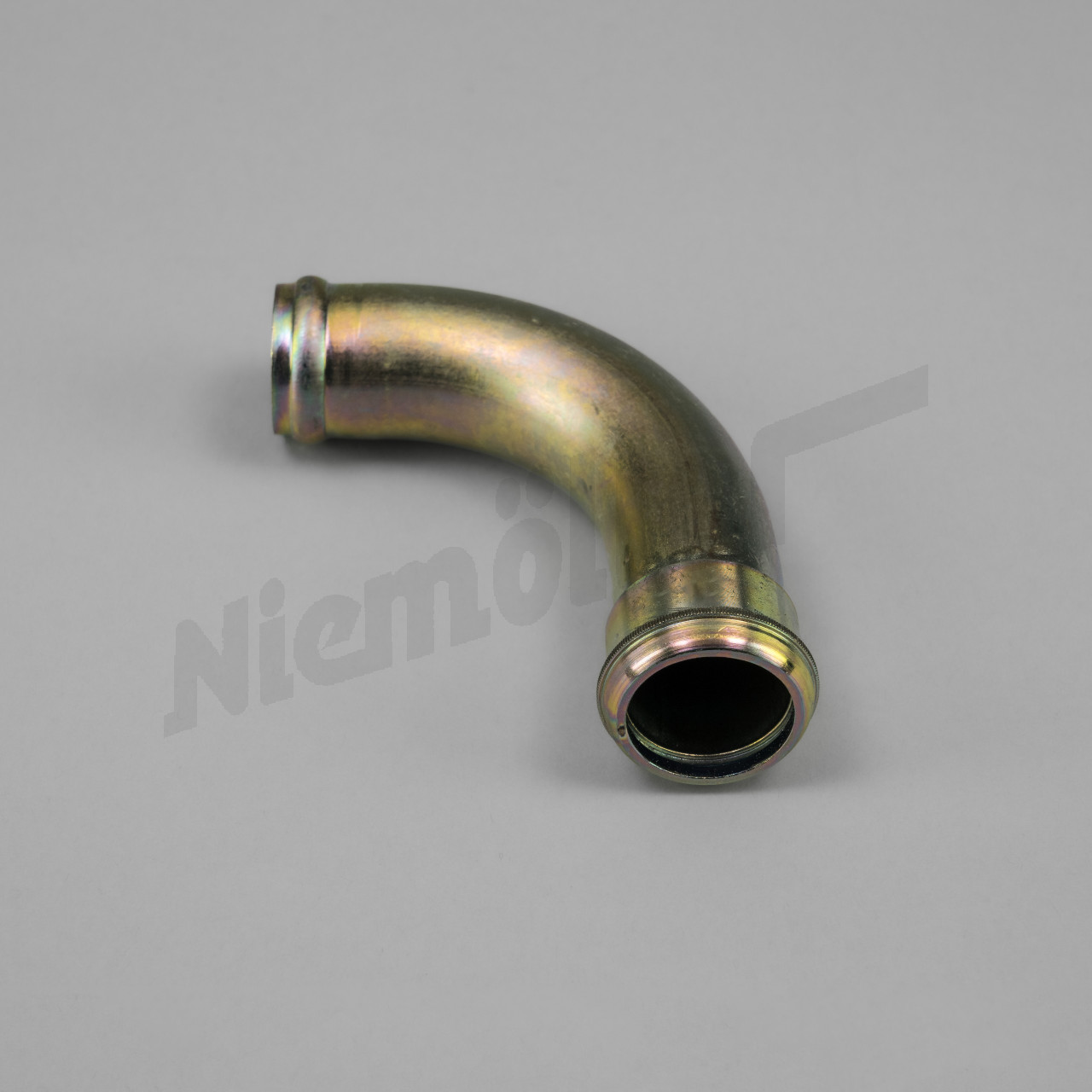 A 01 017 - Cooling water line from radiator to engine