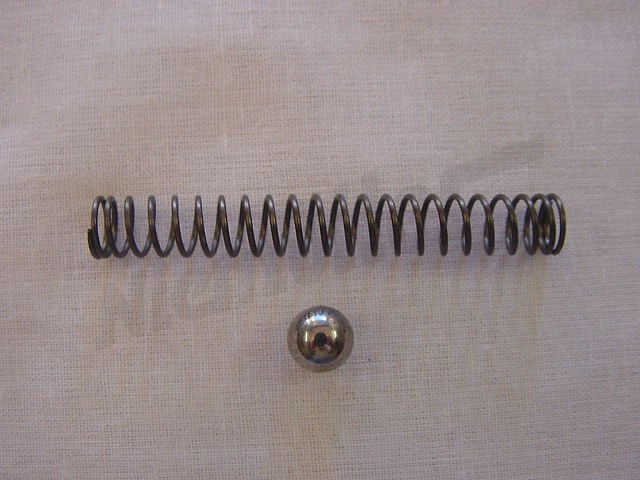 A 18 026 - Kit di riparazione della valvola di sovrapressione dell'olio 8atü