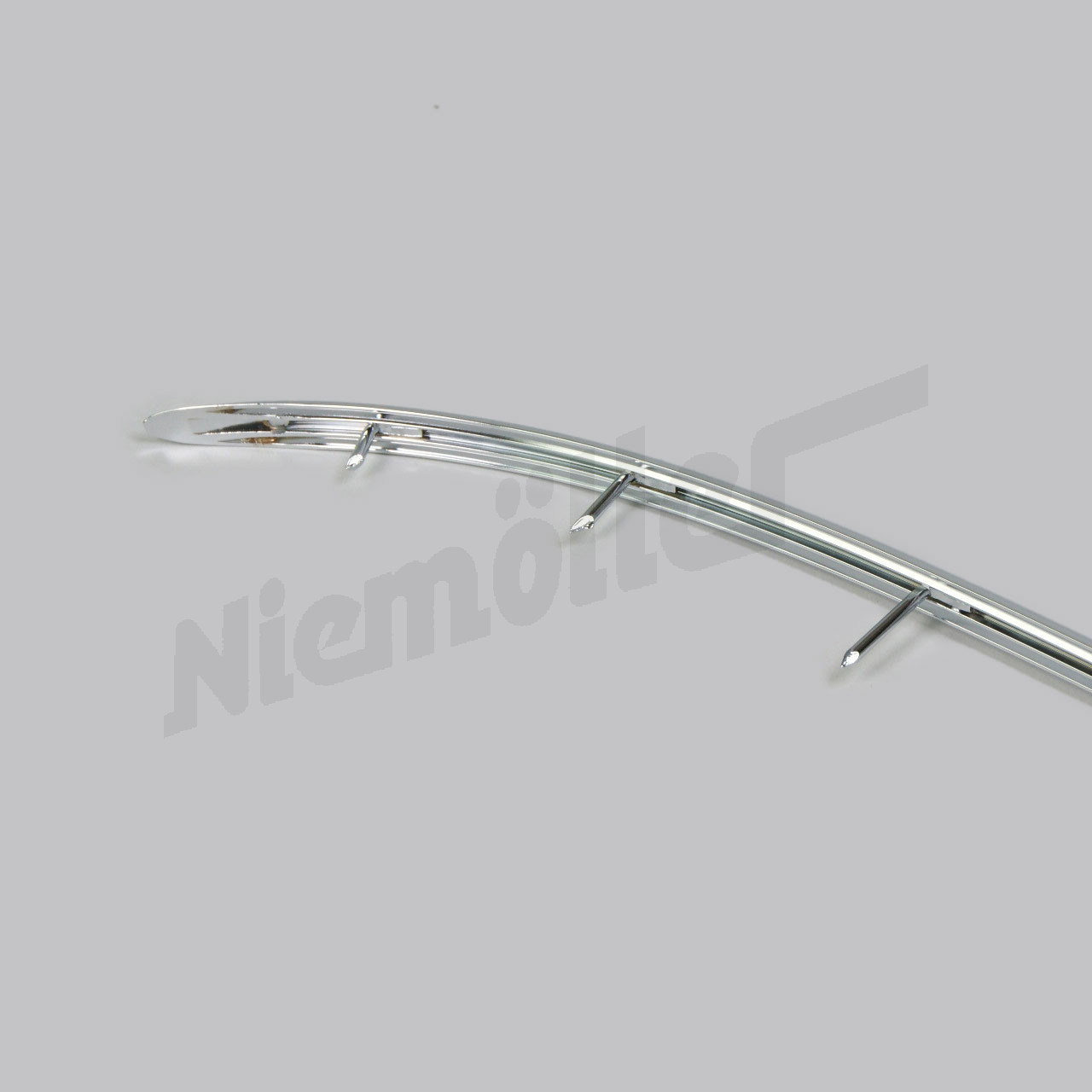 A 69 013 - Nagelleiste 170/220AC verchromt