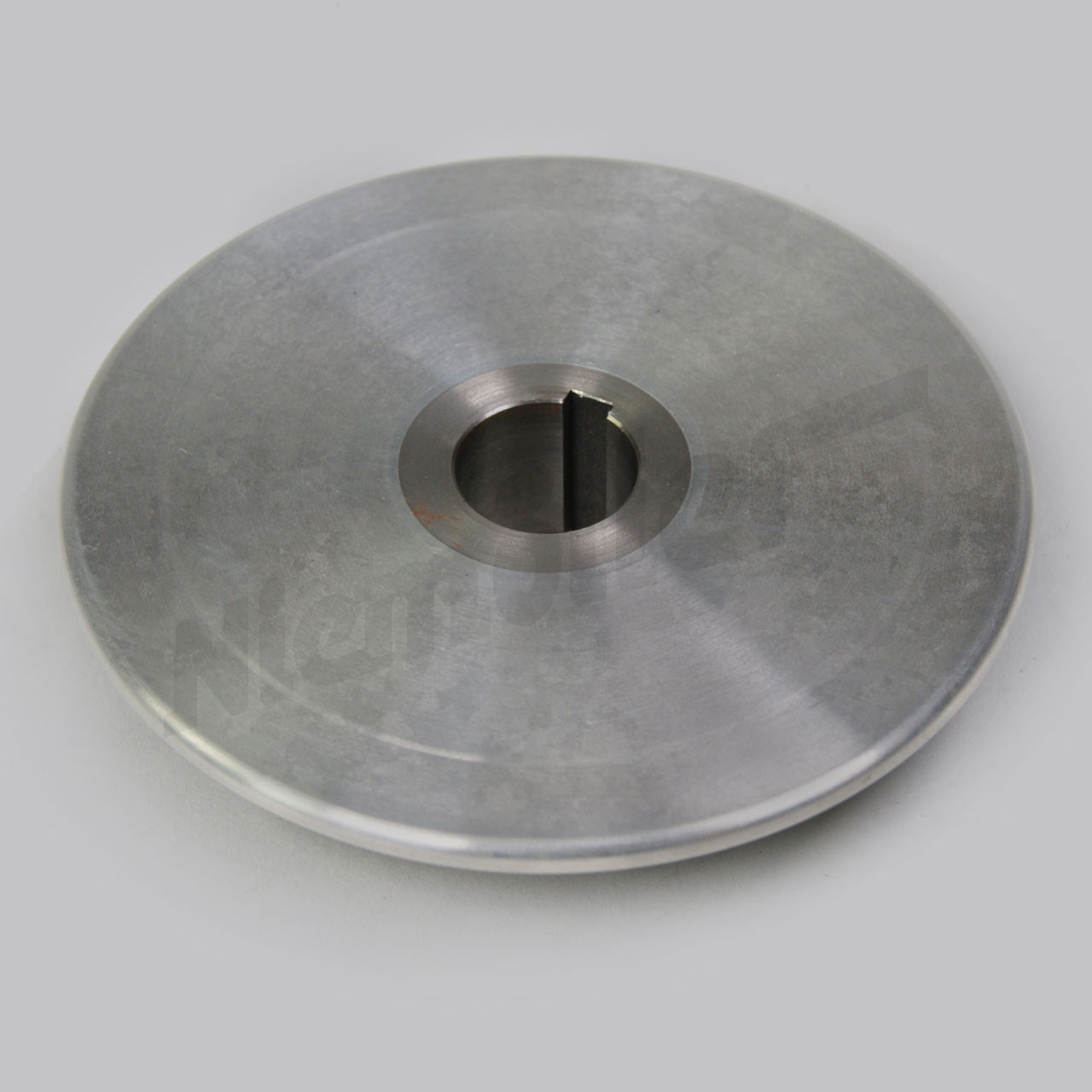 B 20 004 - water pump gear 18 teeth