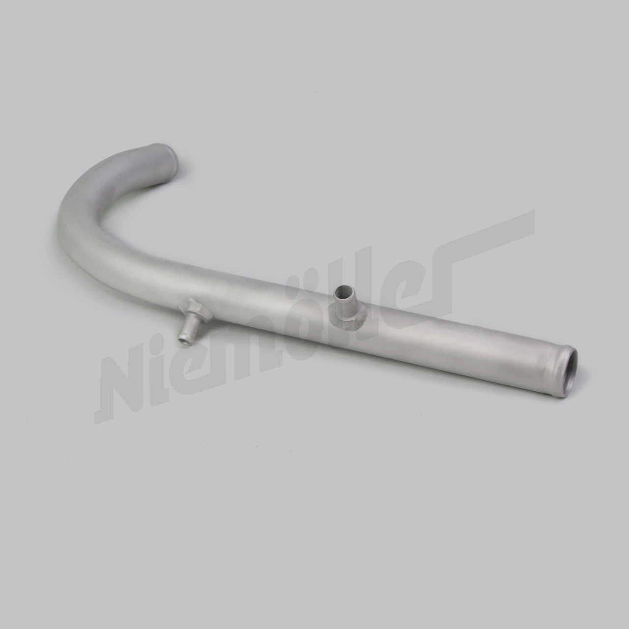 B 50 055 - Przewód wody chłodzącej na dole od chłodnicy do pompy wody chłodzącej