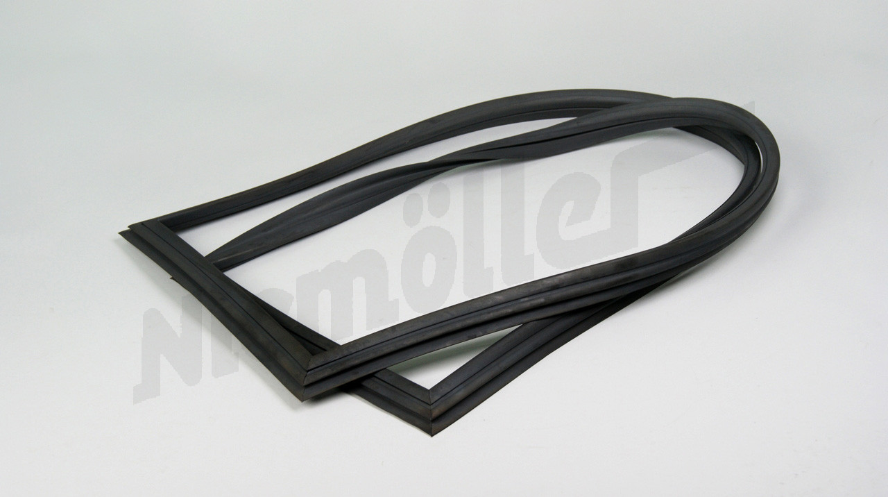 B 67 010 - Seal windshield 300S, top length 140cm, bottom length 142.5cm