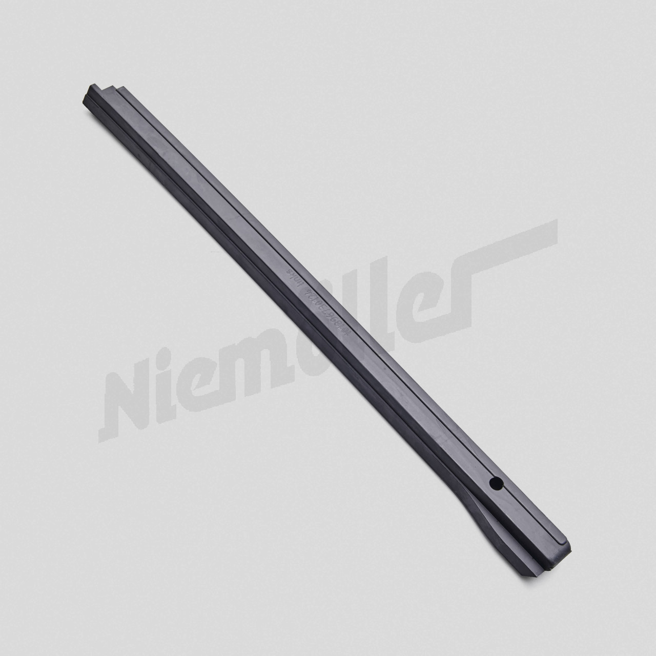 B 67 064 - Afdichting voor achterste zijruit, linksonder