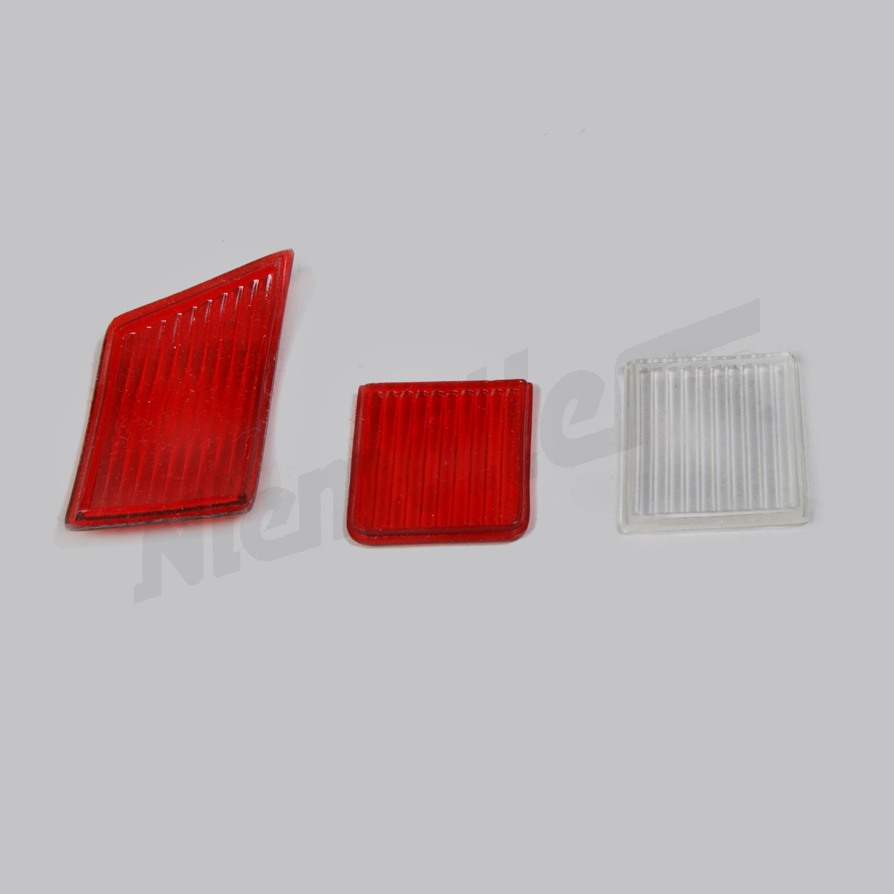 B 82 264d - Satz Leuchtscheiben 300S, Sc rechts 3-teilig ( rot / klar / rot )