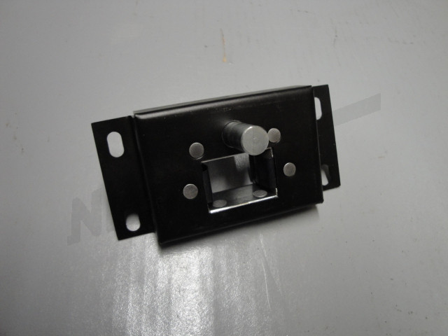 B 88 329 - Górna część zamka maski