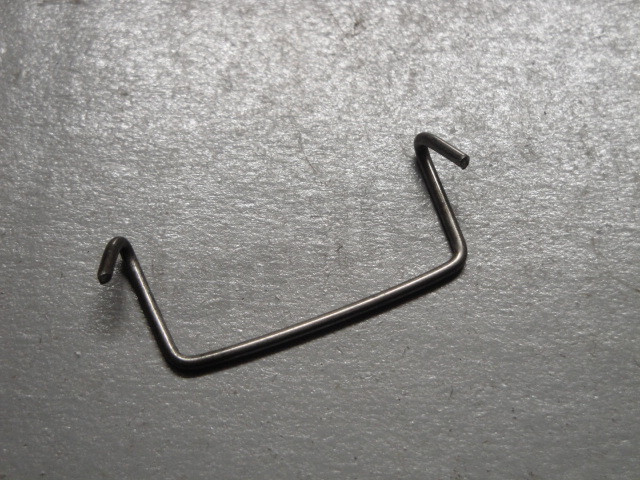 C 25 072 - Beugel voor beenveerveer