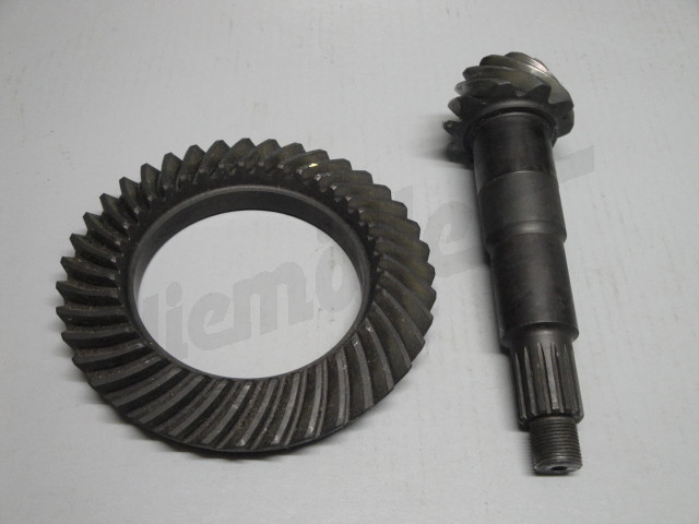 C 35 061 - Halka dişli ile tahrik konik dişlisi 1:3.90