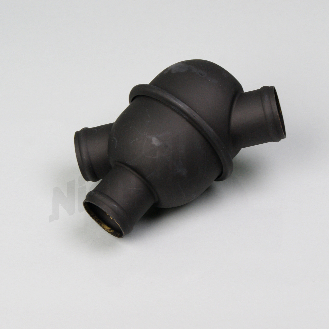 C 50 042 - Regulator wody chłodzącej