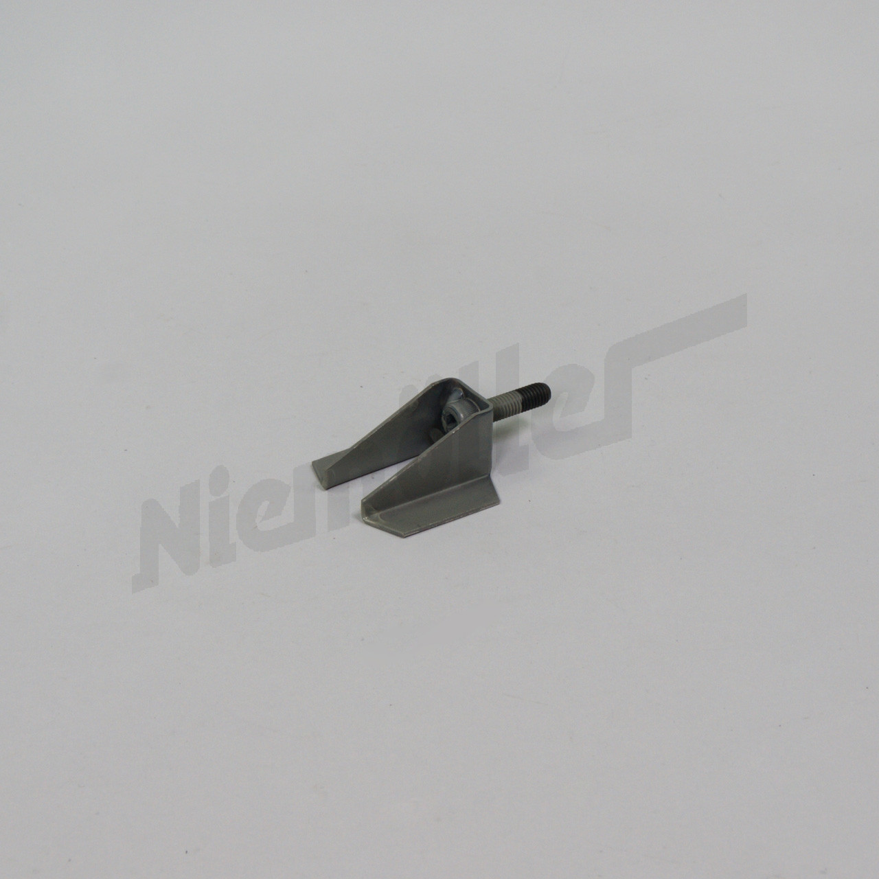 C 61 051 - bracket for fuel tank
