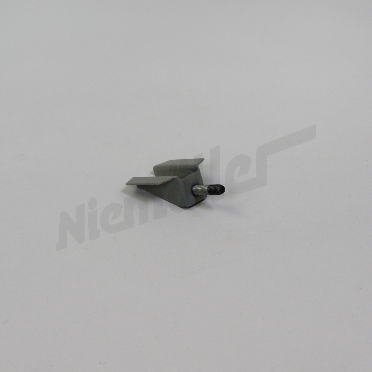 C 61 051 - bracket for fuel tank