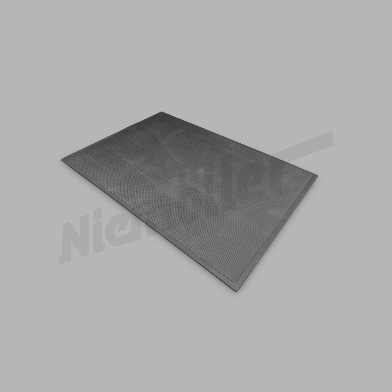 C 68 001g - trunk mat, middle