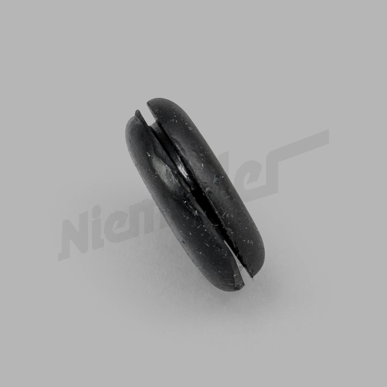 C 68 023 - Tekerlek montaj plakası üzerinde kilitleme diski