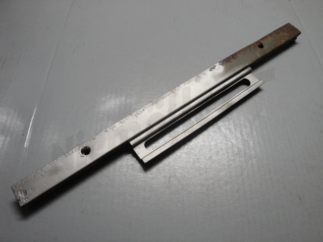 C 72 134 - Szyna prowadząca okno z lewej i prawej strony