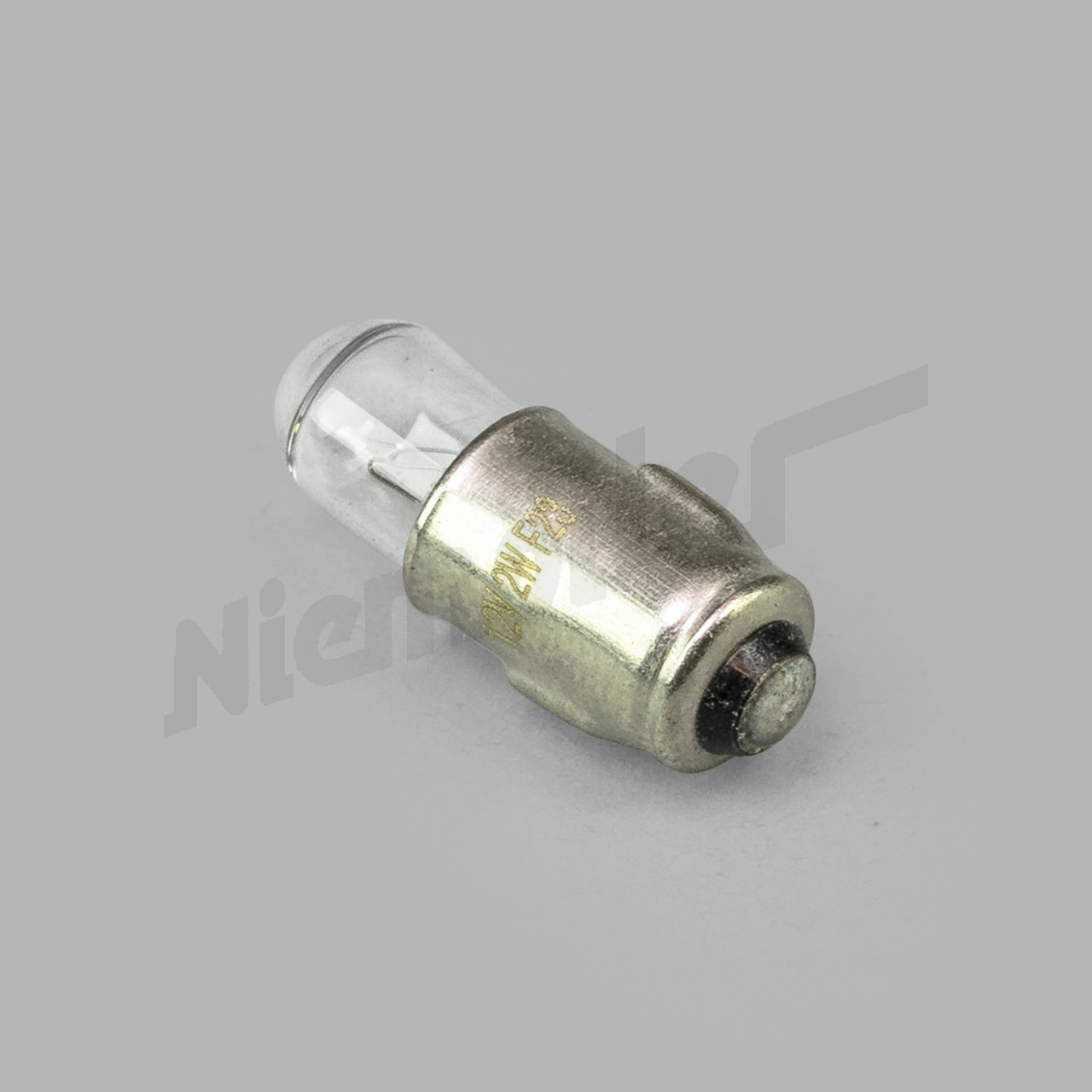 C 82 010 - Żarówka J 12V 2W DIN 72601 BA7S