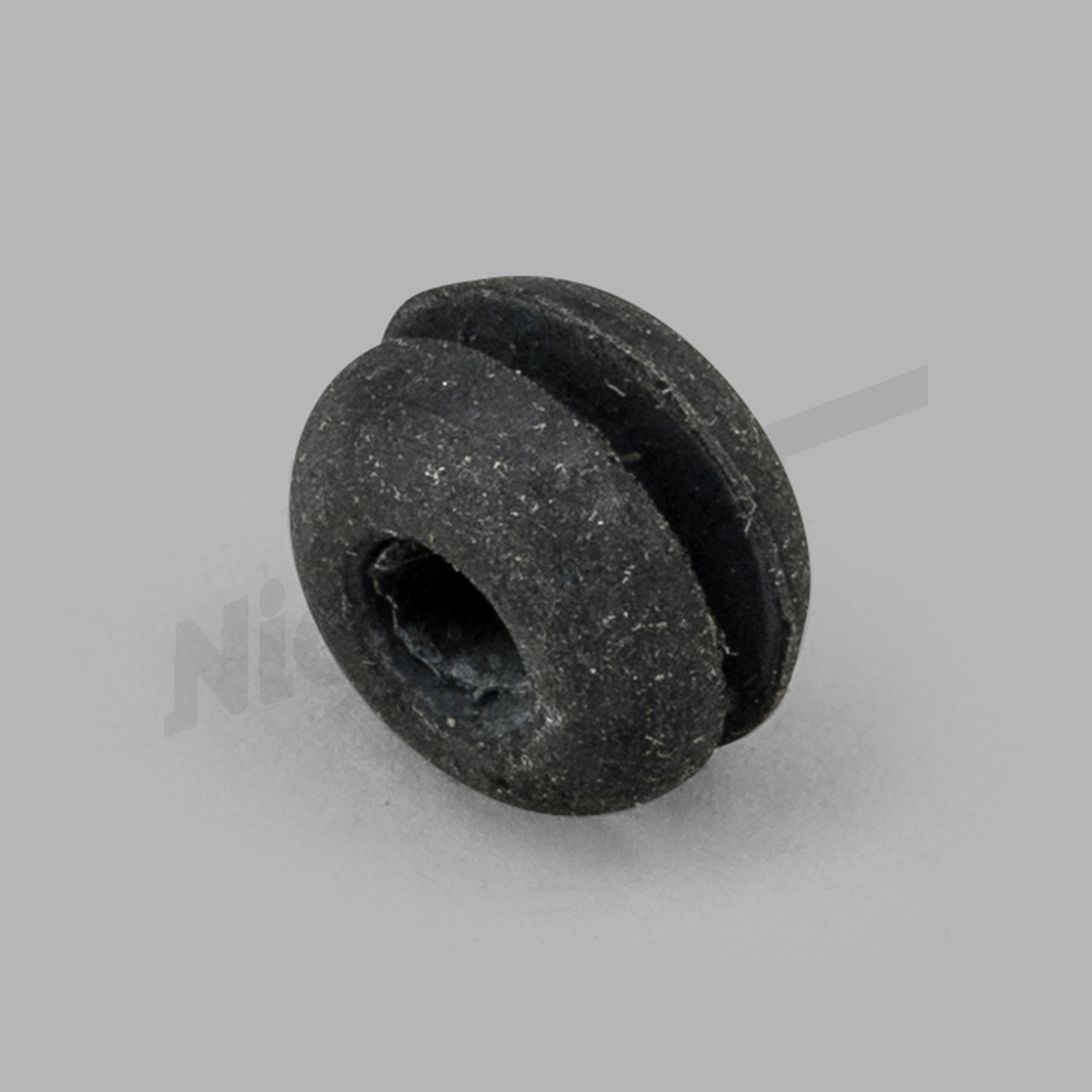 C 82 208 - Gumowa przelotka przy wyjściu z kabla