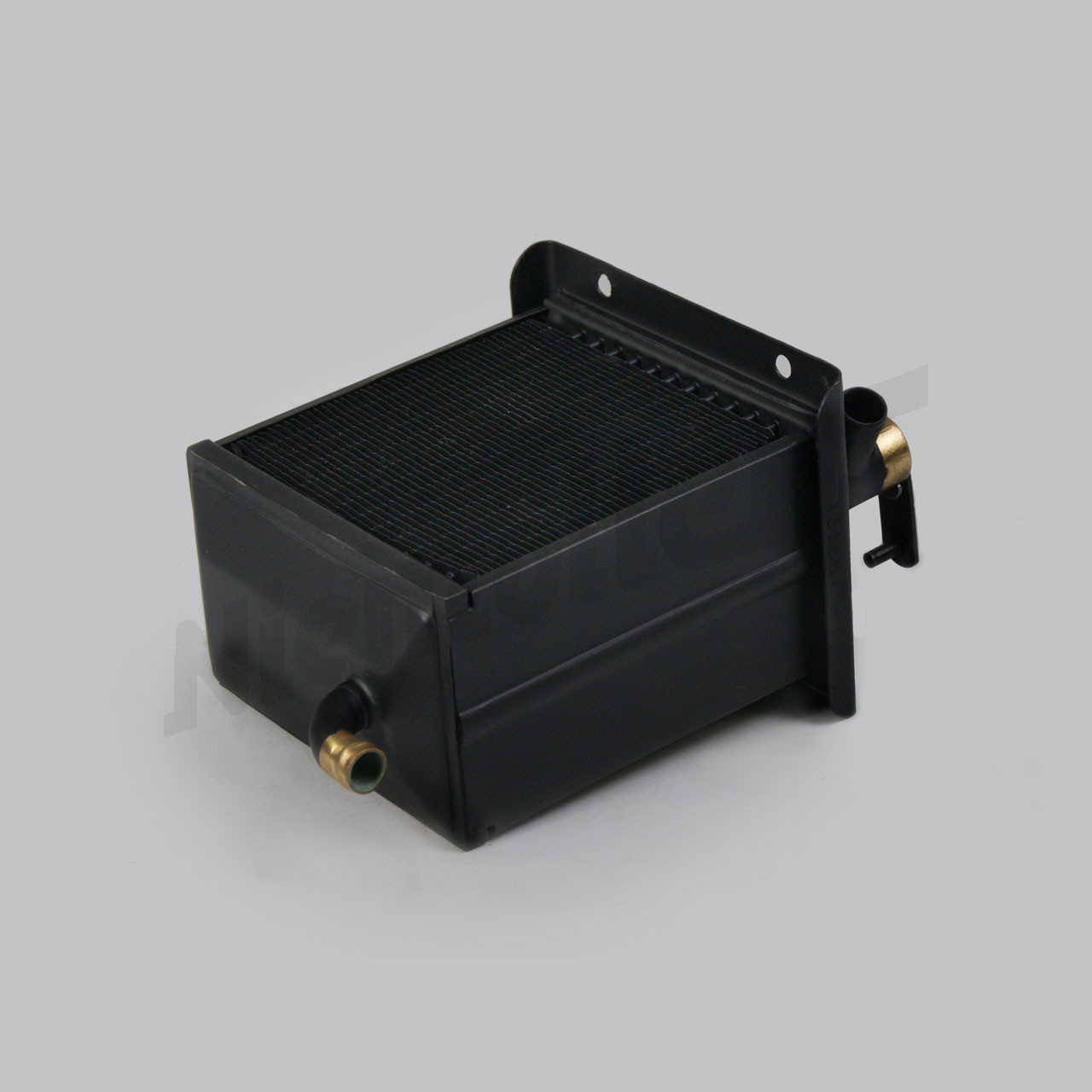 C 83 010f - Wymiennik ciepła pozostawiony BEZ wymiany Oryginalnie wymieniony