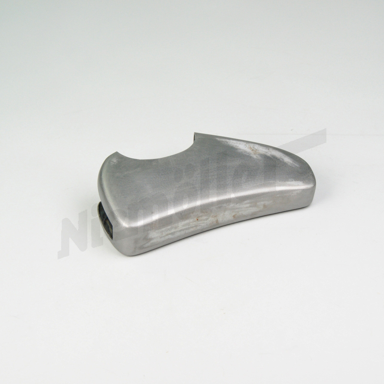 C 88 148b - bumper overrider rear LHS without hole for license plate light repro - not chromed