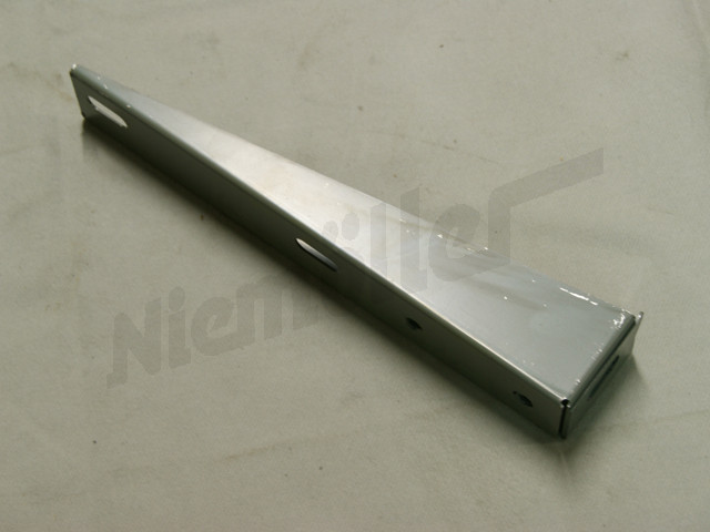 C 88 168a - Prawa podpora zderzaka tylnego