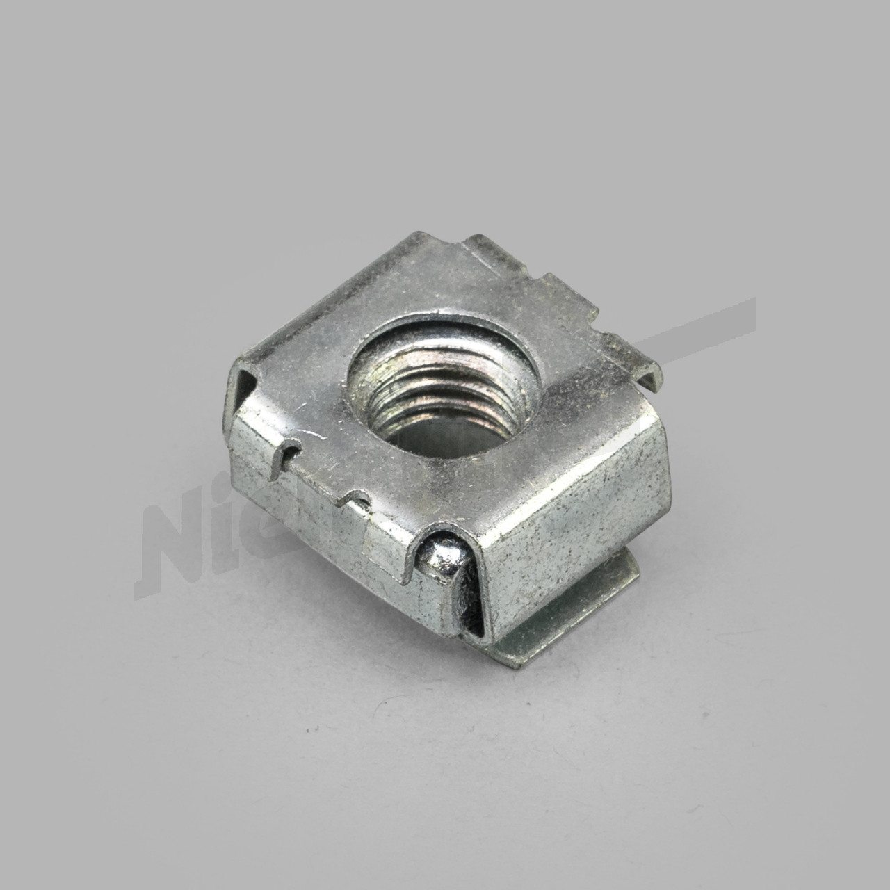 C 92 008 - M8 somunlu kafes kelepçesi