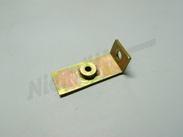 D 01 261 - Tutucu (akü pozitif kablosu)