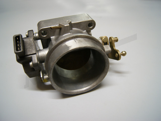 D 08 519 - Pieza de conexión de la tapa con interruptor