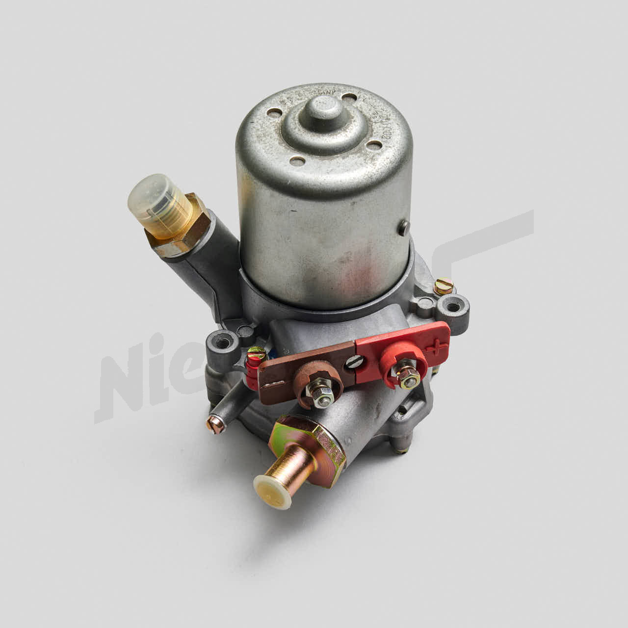 D 47 143b - Regenerowana pompa paliwa, mała konstrukcja, późna - w zamian za starą część (potrzebujemy starej części z wyprzedzeniem)