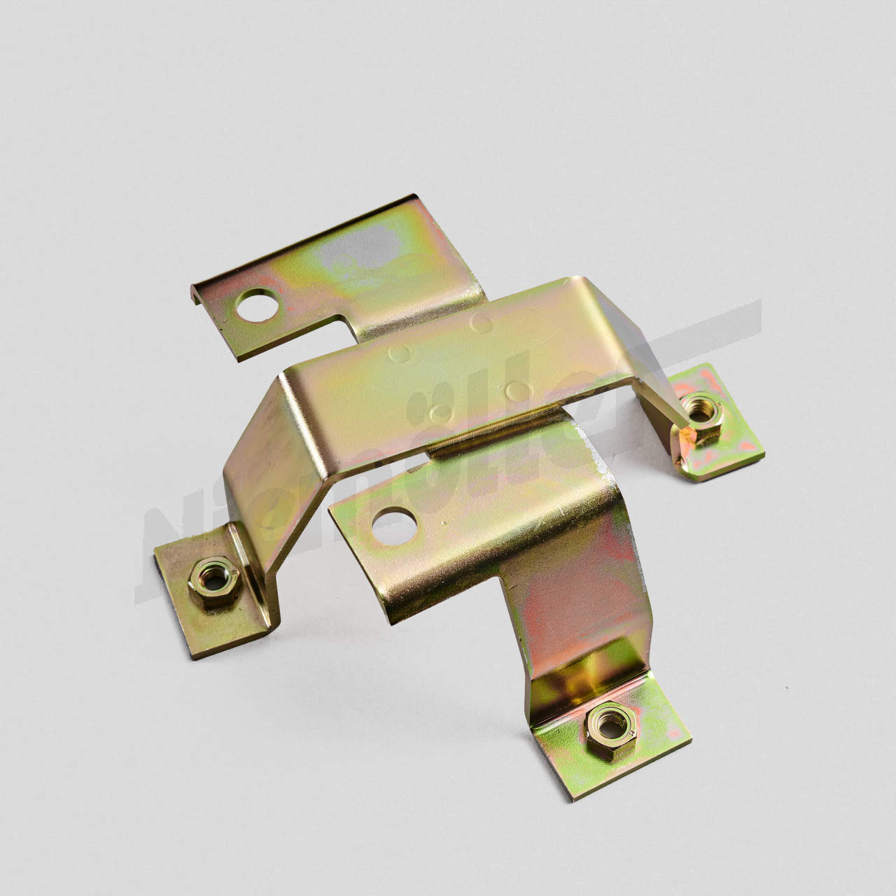 D 47 195 - Uchwyt do pompy paliwowej