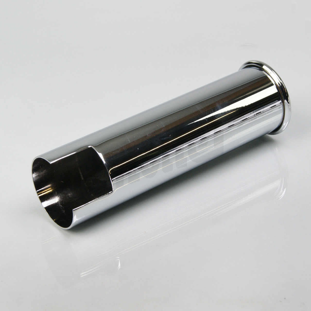 D 49 211 - Pokrywa rury wydechowej o długości 175 mm, wewnątrz d=46 mm