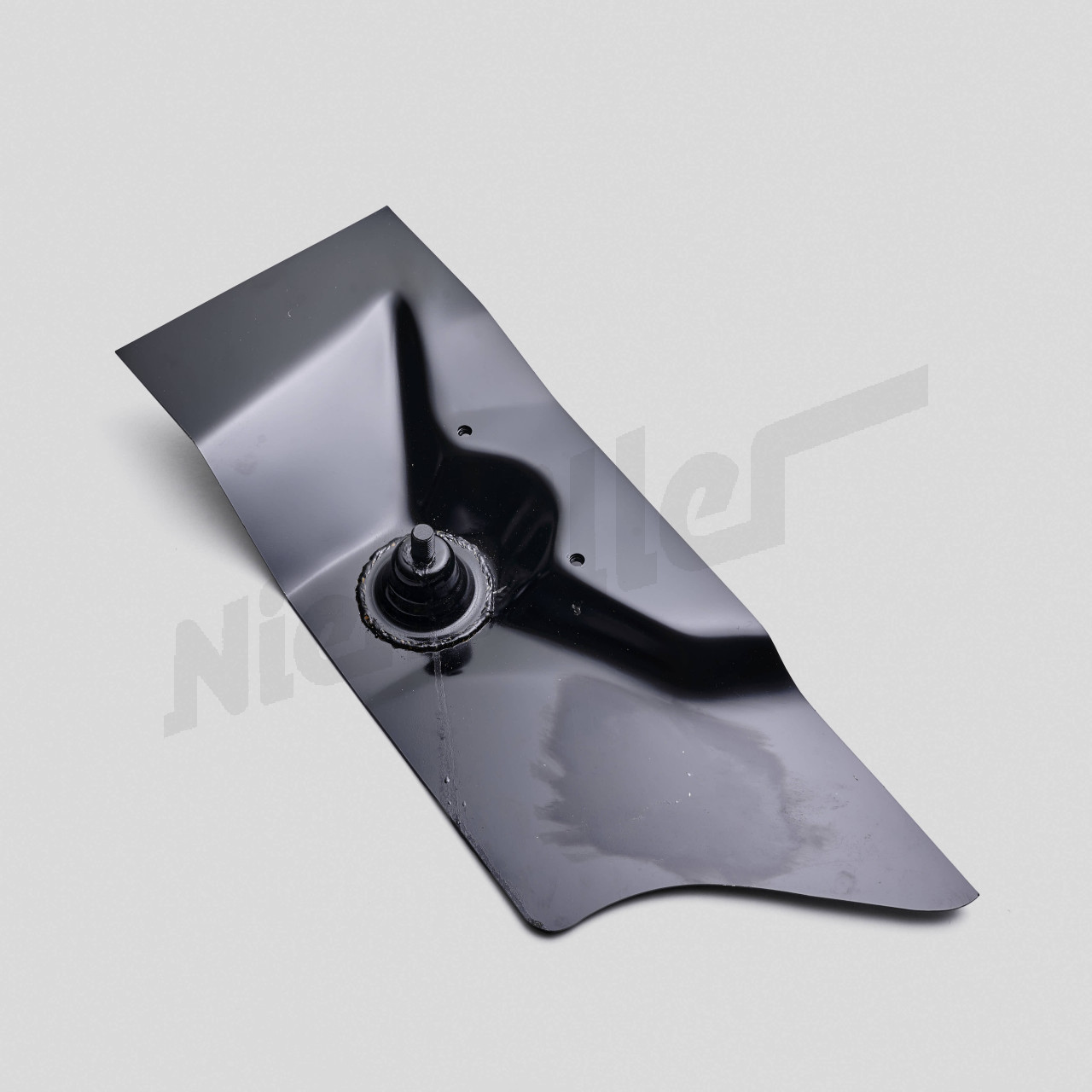 D 61 133c - Tôle de réparation, barre de poussée Réception à droite avec support